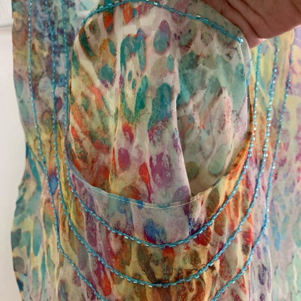 V Christina sheer tank with attached same print lining!  NWOT - Large - Picture 8 of 9